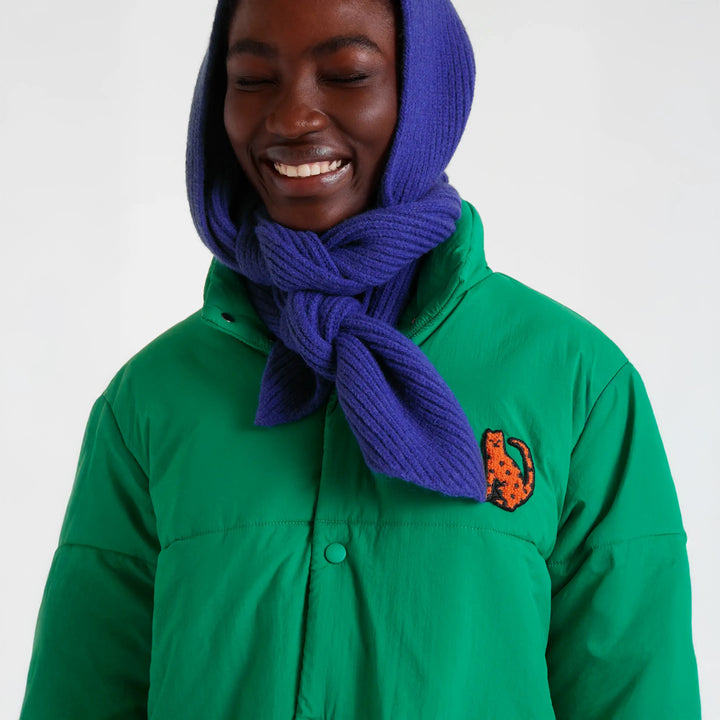 ABRIGO - Compañía Fantástica, Acolchado verde con detalle Jaguar