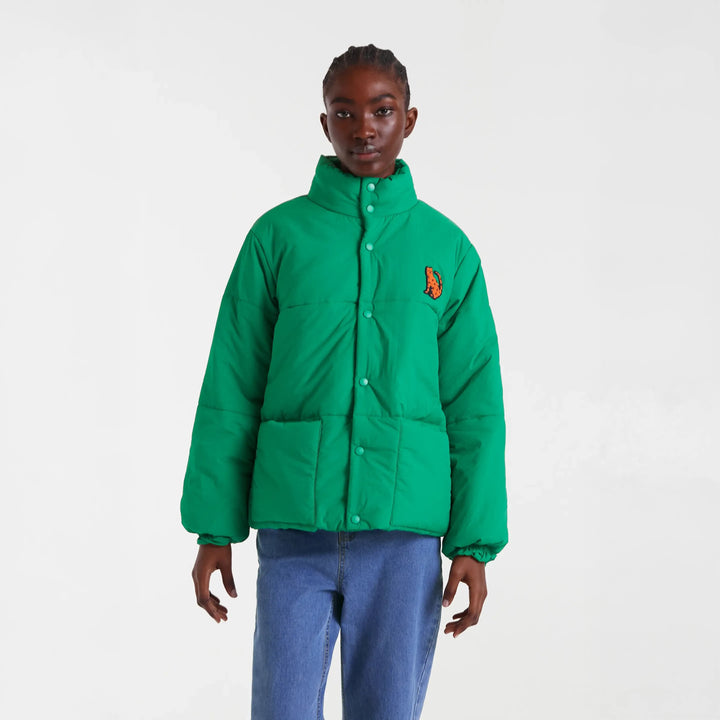 ABRIGO - Compañía Fantástica, Acolchado verde con detalle Jaguar