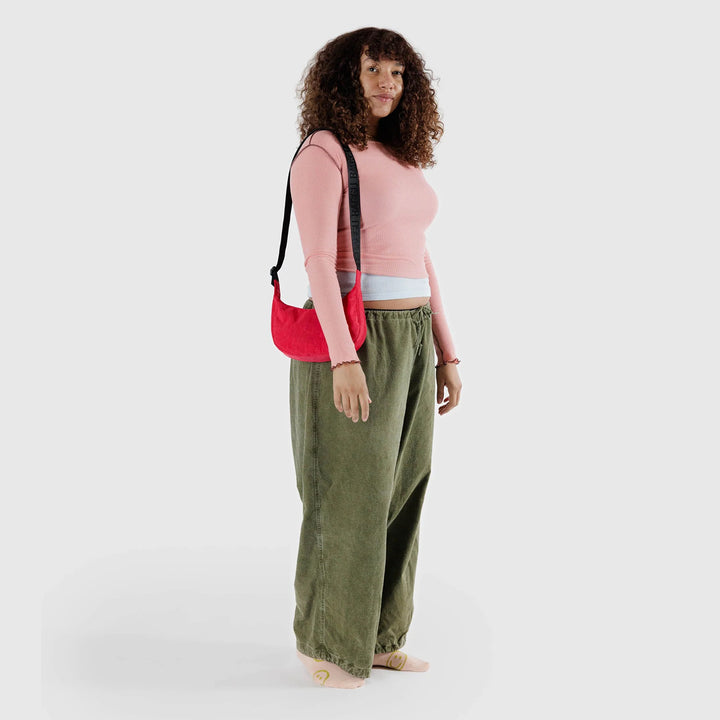 BOLSO - Baggu, Small Crescent Nylon Bag Candy Apple