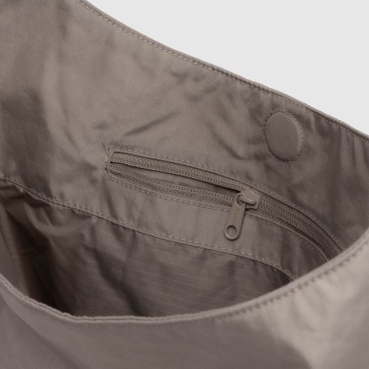 BOLSO - Baggu, Large Nylon Sling Bag Dove