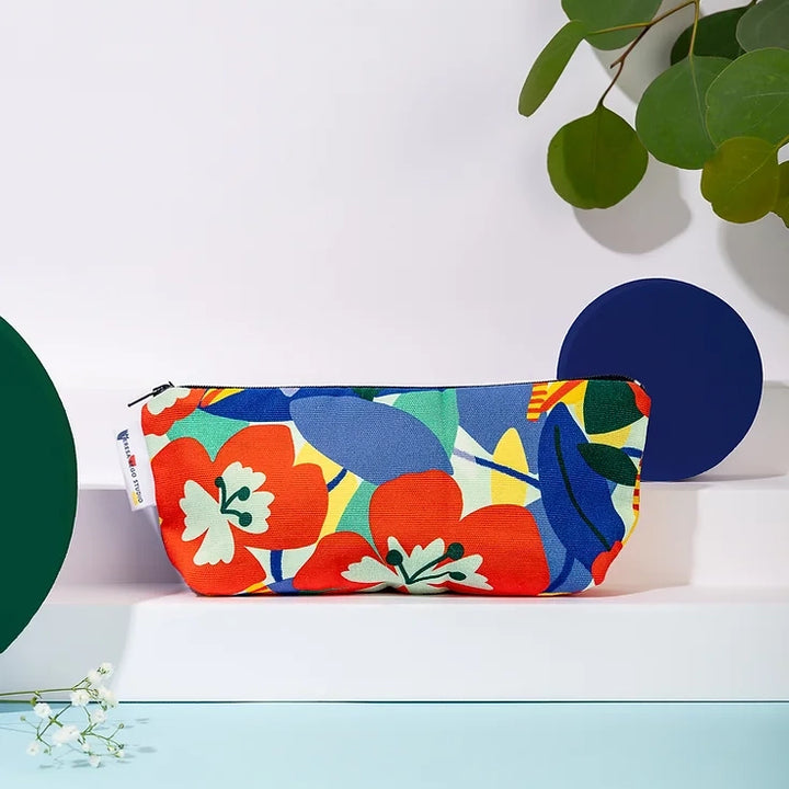 ESTUCHE - Teresa Rego, Burgundy Flowers
