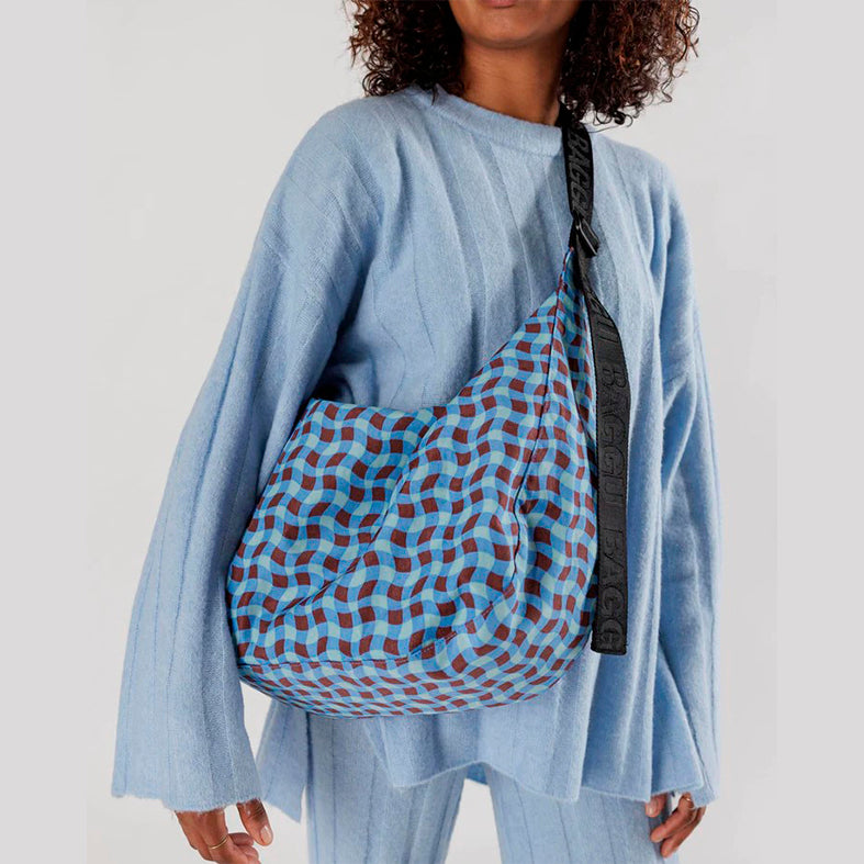 BOLSO - Baggu, Large Nylon Crescent Bag Wavy Gingham Blue