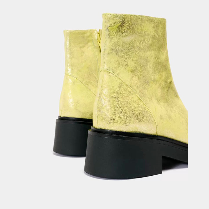 BOTAS - Naguisa, Bina Lima