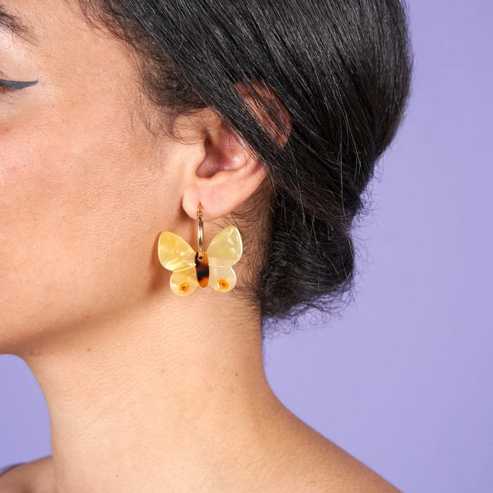 PENDIENTES - Coucou Suzette, Mariposa Amarilla