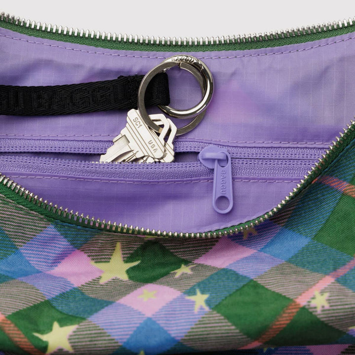 BOLSO - Baggu, Medium Nylon Crescent Bag Green Star Plaid