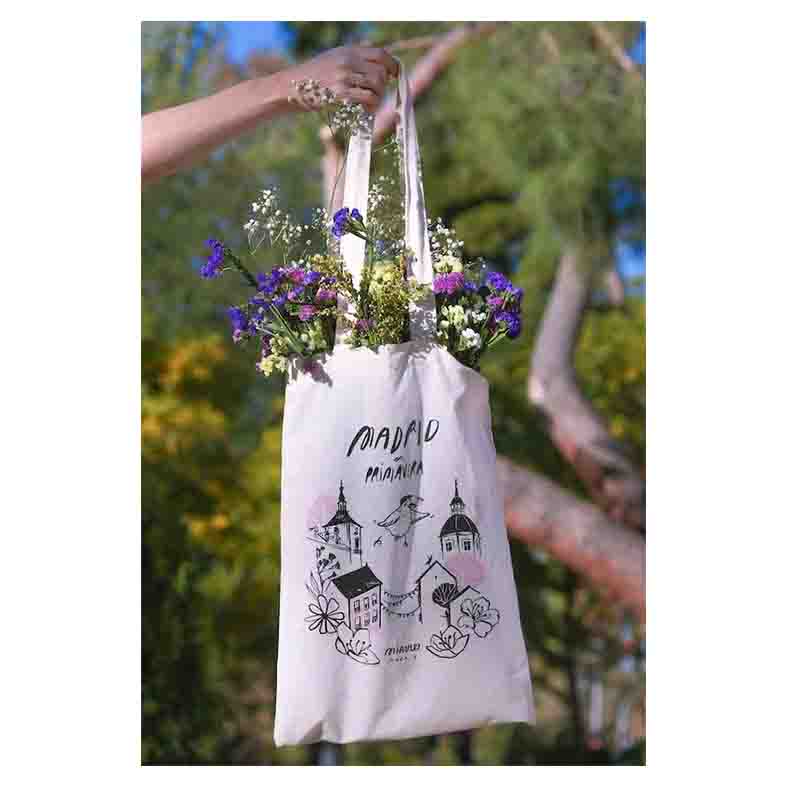 TOTEBAG - Marina Astudillo, Madrid en primavera