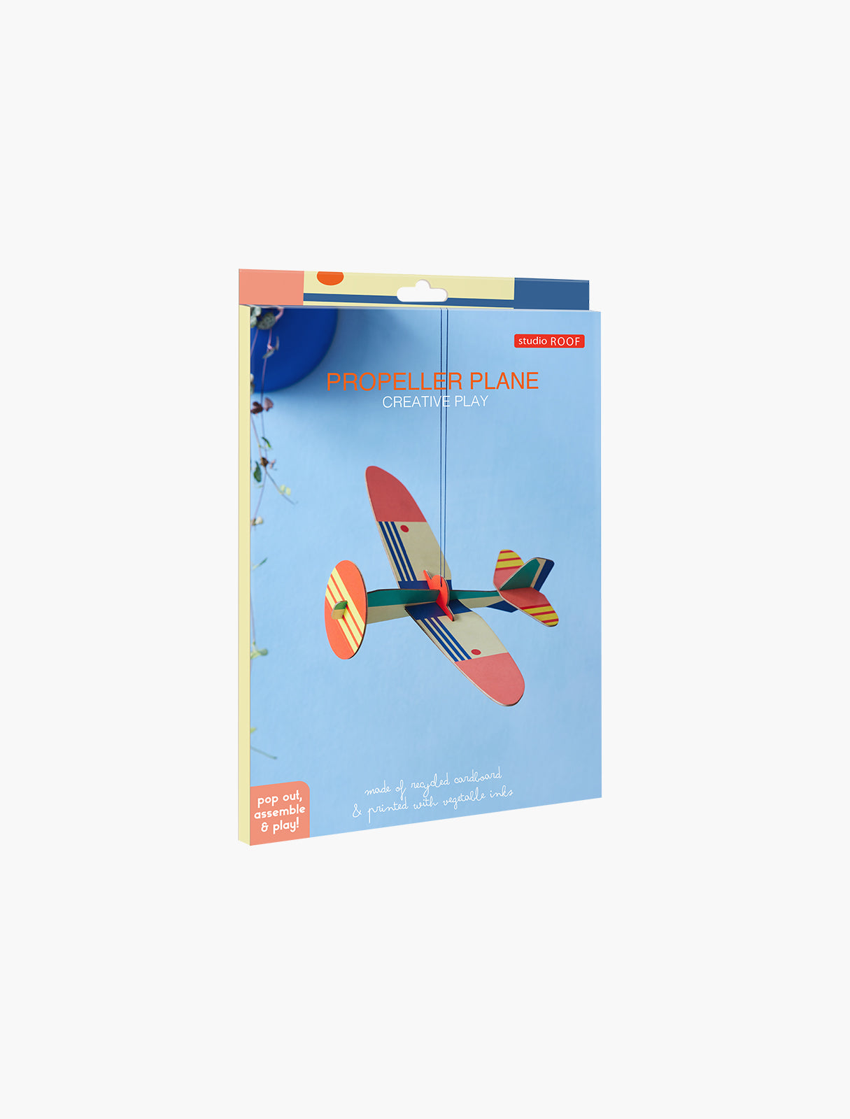 MAQUETA - Studio Roof, Propeller plane
