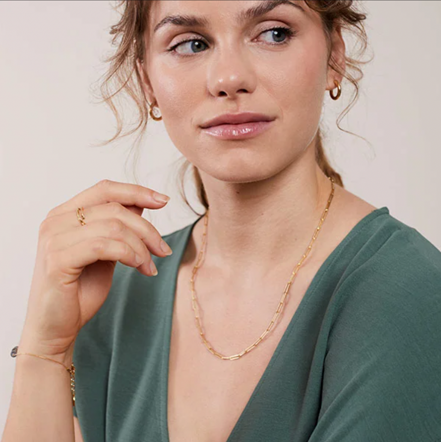 COLLAR - Srta Bolitas, Cadena Minerva