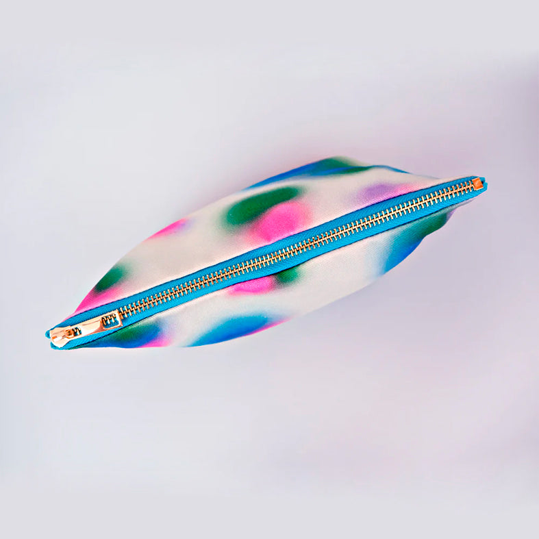 ESTUCHE - The Completist, Gradient