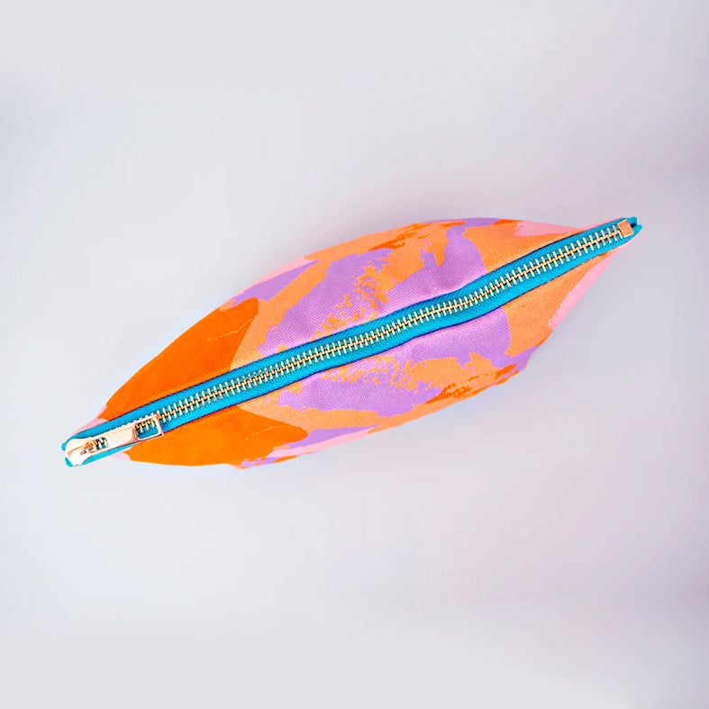 ESTUCHE - The Completist, Knife