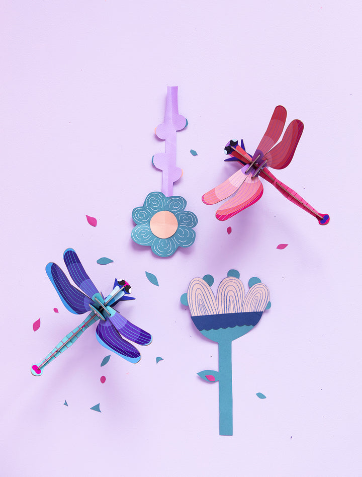 MAQUETA - Studio Roof, Ruby dragonfly