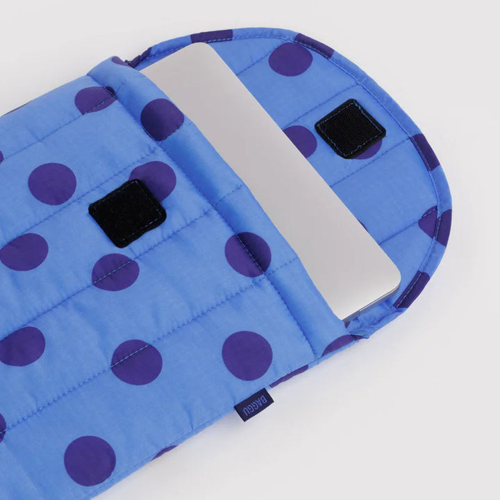 FUNDA DE PORTÁTIL 13''/14" - Baggu, Blue Polka Dot Puffy Laptop Sleeve