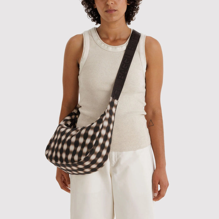 BOLSO - Baggu, Blurred Gingham Brown Medium Nylon Crescent Bag