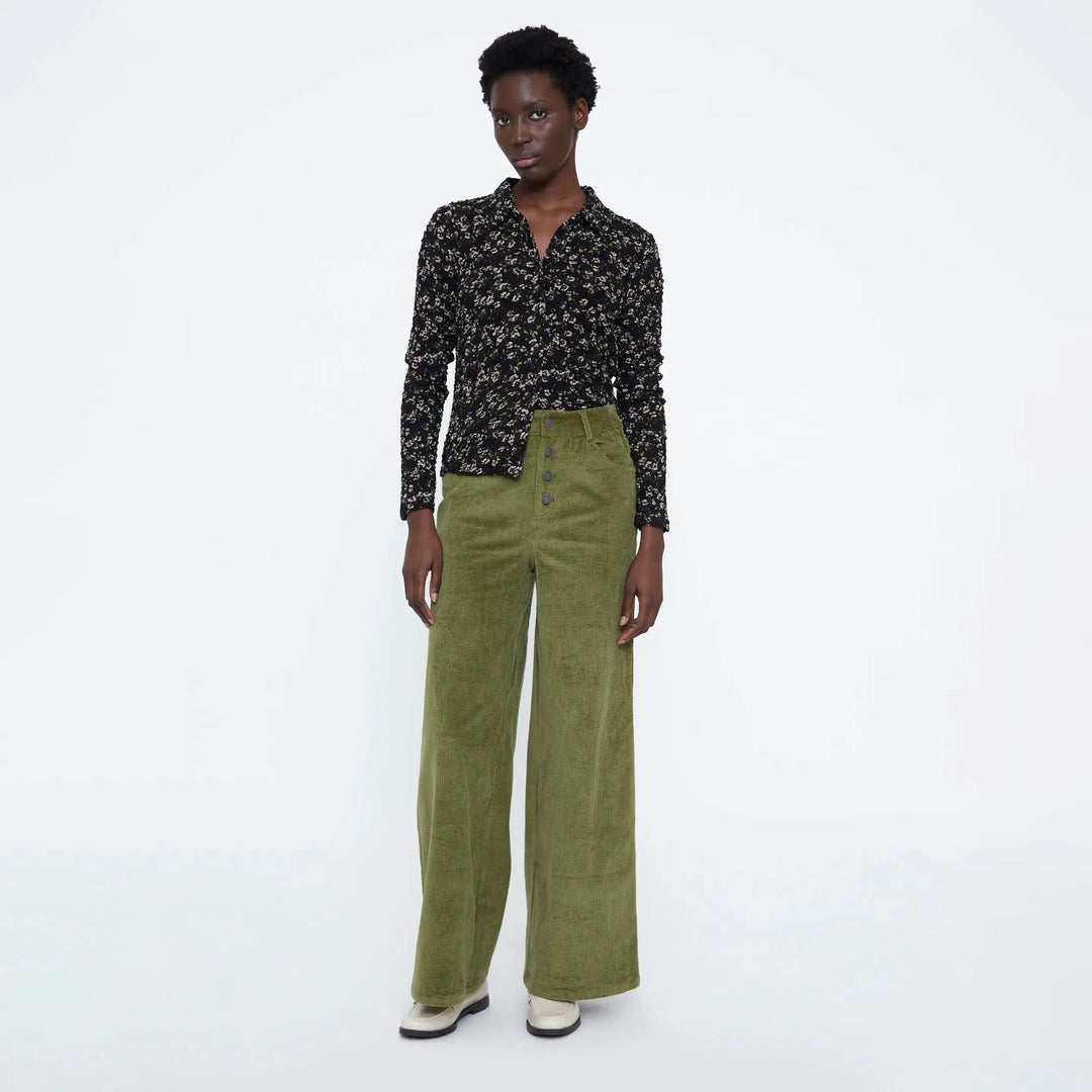 CAMISA - Wild Pony, Estampado de flores brillantes verde