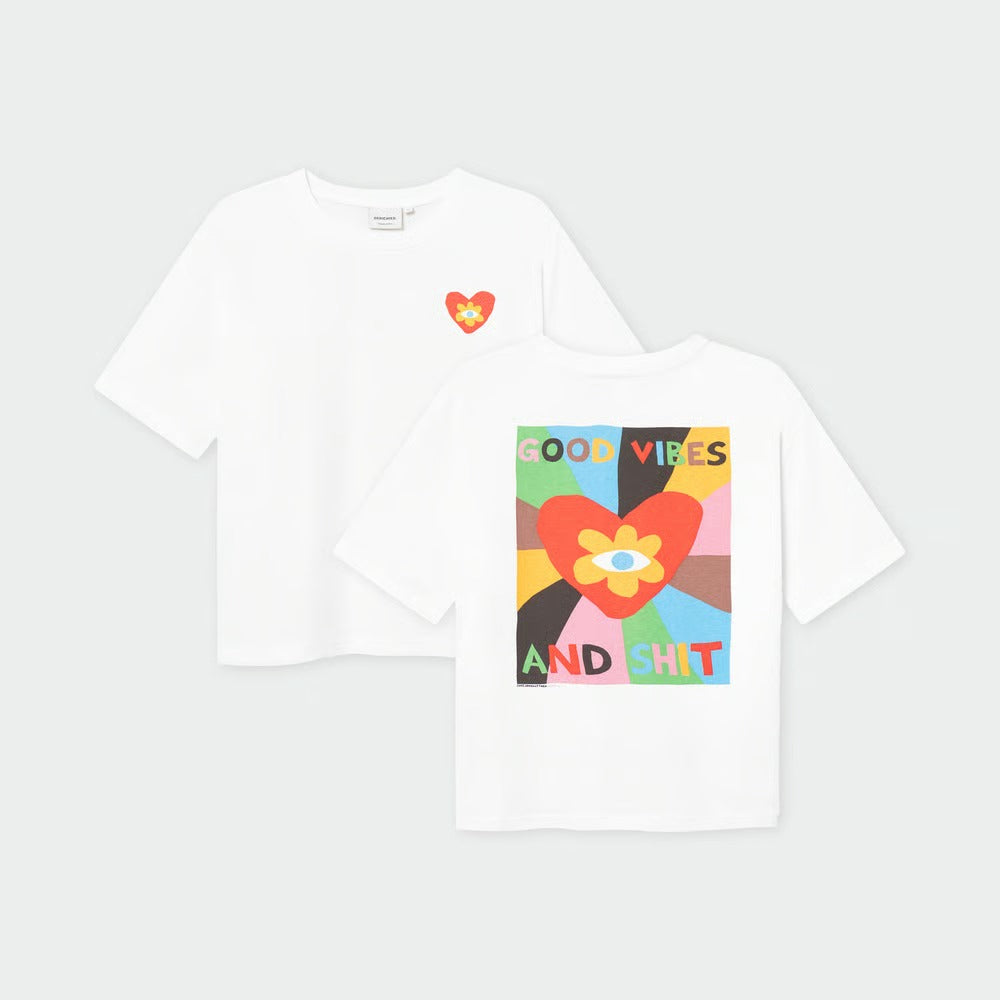 CAMISETA - DEDICATED, Vadstena Good Vibes White
