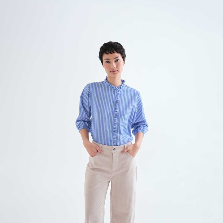 CAMISA - Compañía Fantástica, Rayas azul con detalle de volantes