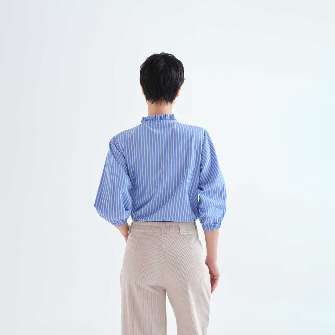 CAMISA - Compañía Fantástica, Rayas azul con detalle de volantes