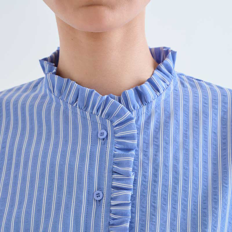 CAMISA - Compañía Fantástica, Rayas azul con detalle de volantes