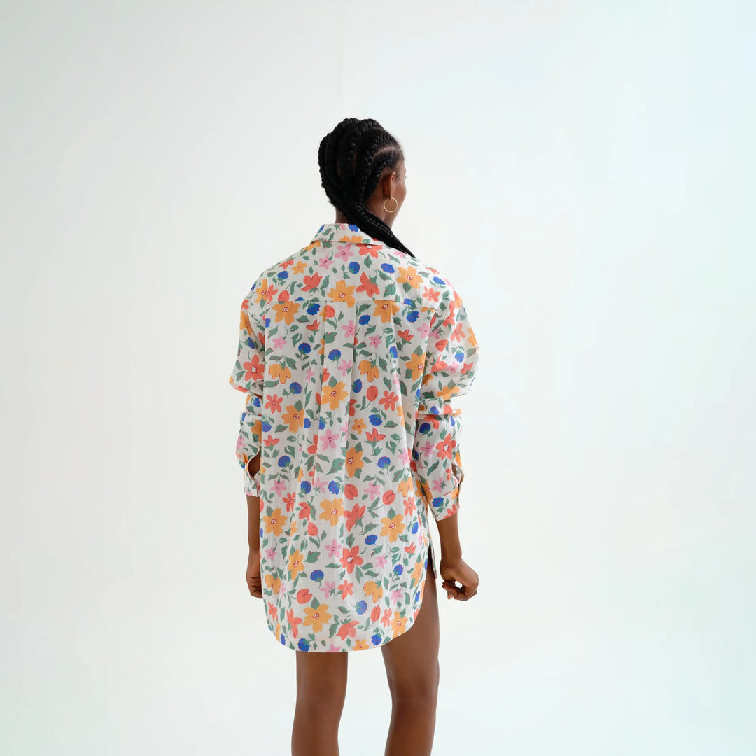 CAMISA - Compañía Fantástica, Playera con estampado Lily Big
