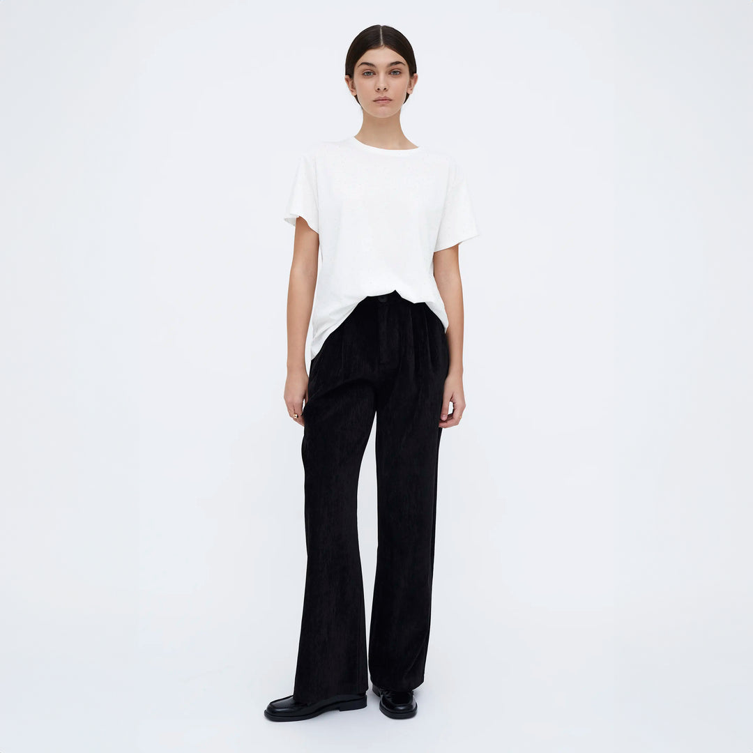 CAMISETA - Wild Pony,  Blanca con apliques plateados.