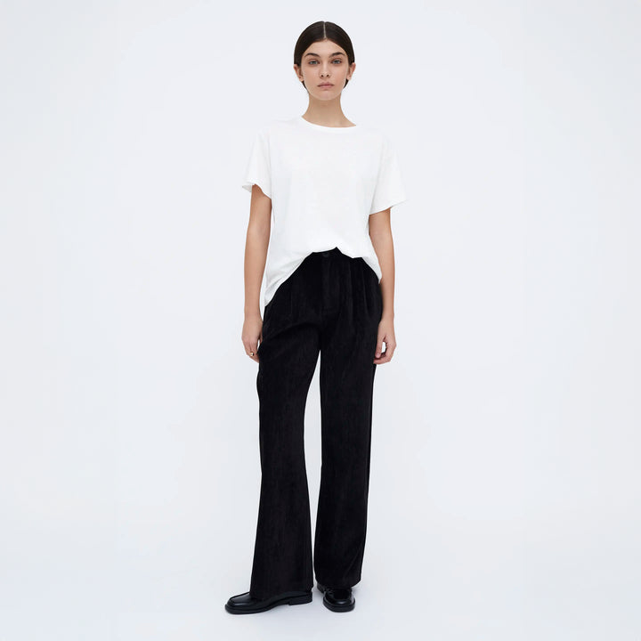 CAMISETA - Wild Pony,  Blanca con apliques plateados.