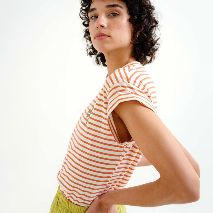 CAMISETA- Compañía Fantástica, Estampado de rayas blanco y rojo