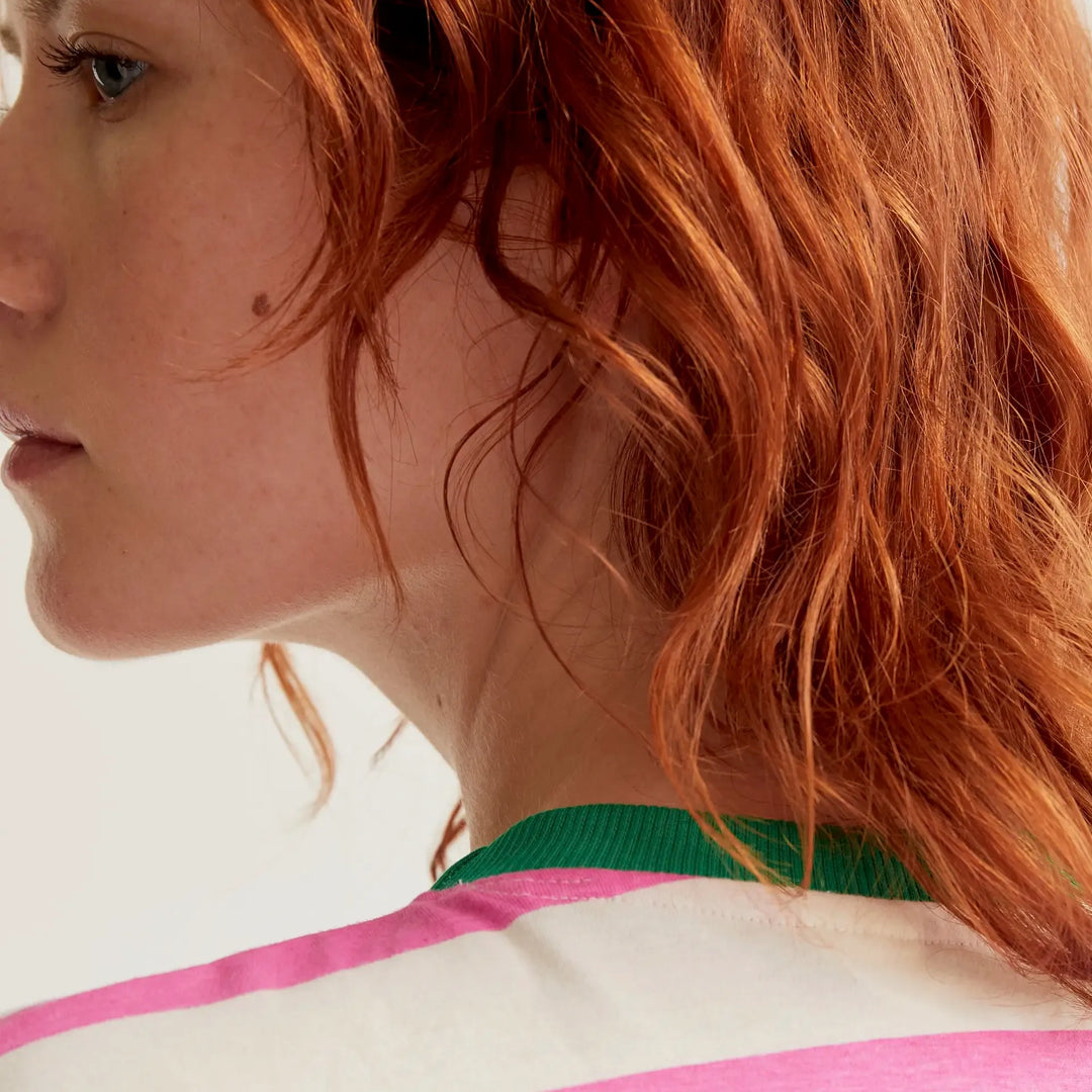 CAMISETA- Compañía Fantástica, Estampado de rayas rosa y blanco