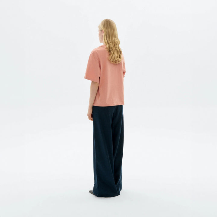 CAMISETA - Thinking Mu, Rosa bordada a mano flower Lucia