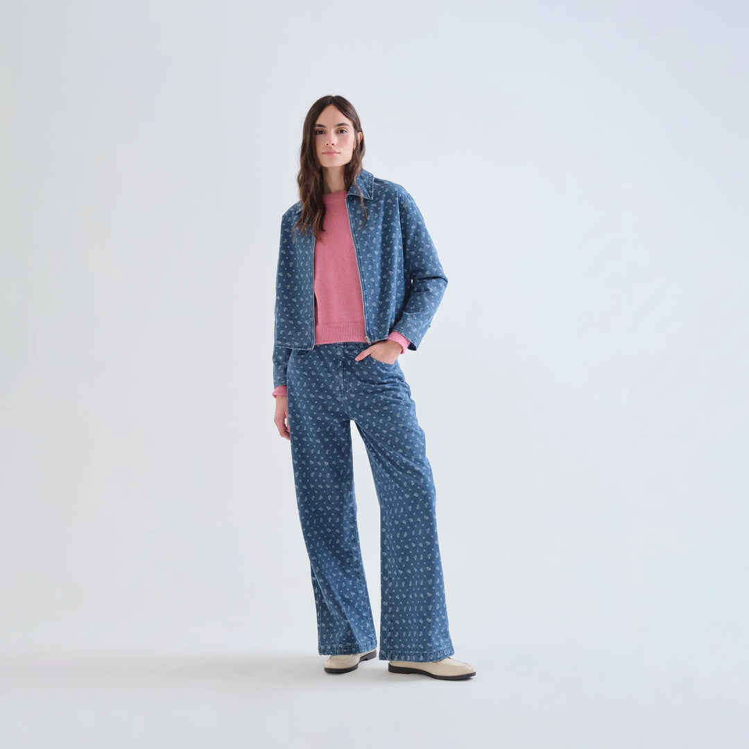 CHAQUETA - Compañía Fantástica, Vaquera azul con estampado de corazones