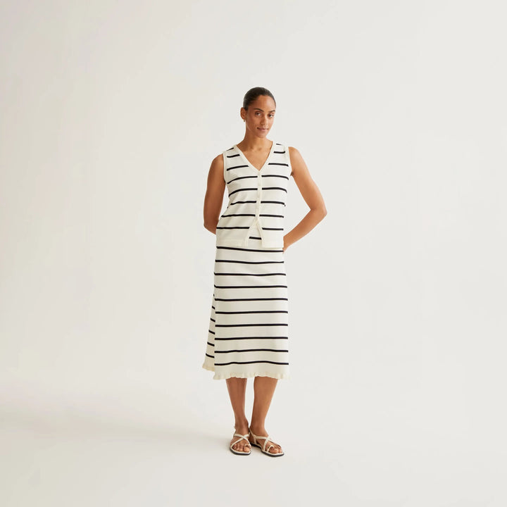 FALDA - Compañía Fantástica, Midi de punto con estampado de rayas blanco y negro