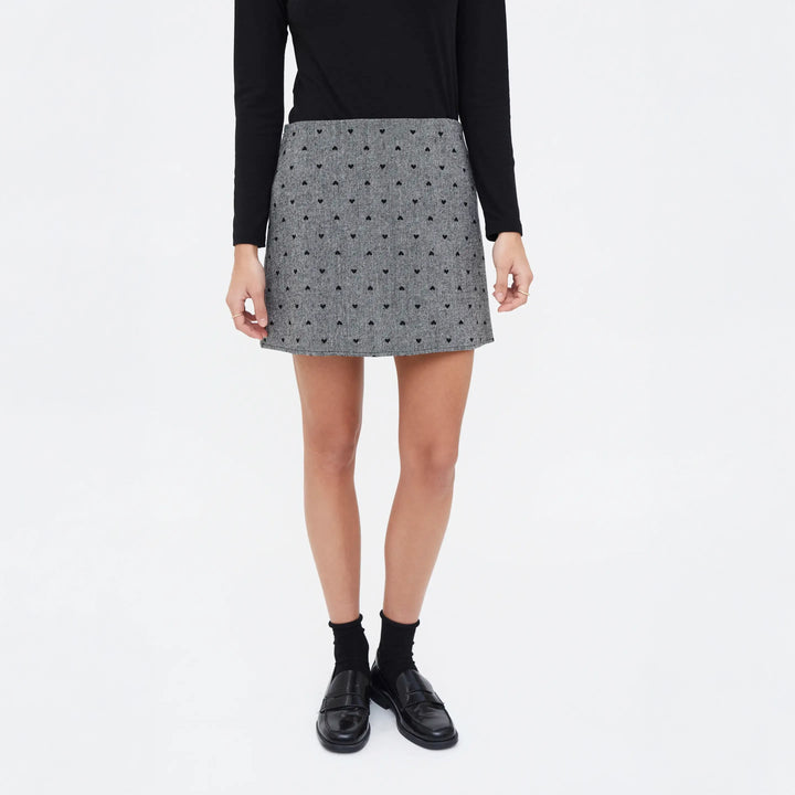 FALDA - Compañía Fantástica, Tweed con estampado de corazones negro