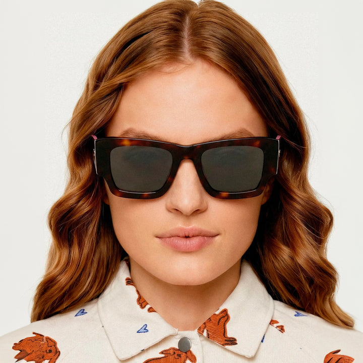 GAFAS DE SOL - Compañía Fantástica, Carey con punta patillas rosa claro