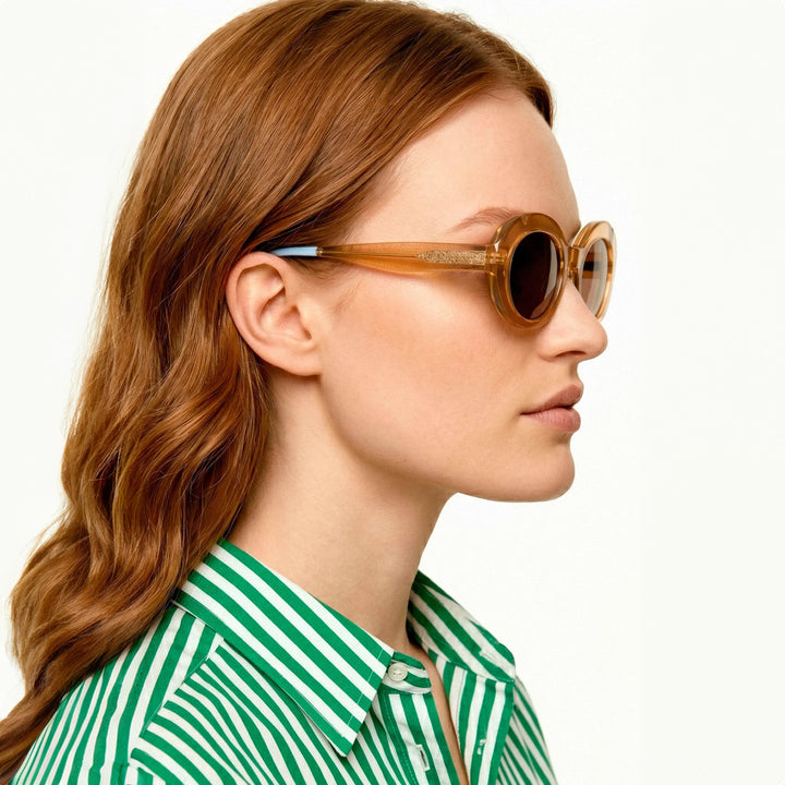 GAFAS DE SOL - Compañía Fantástica, Ambar con punta patillas multicolor verde y azul claro
