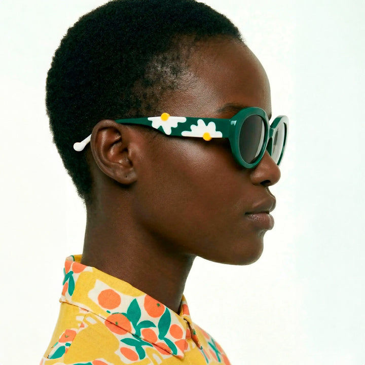 GAFAS DE SOL - Compañía Fantástica, Verdes con estampado margaritas