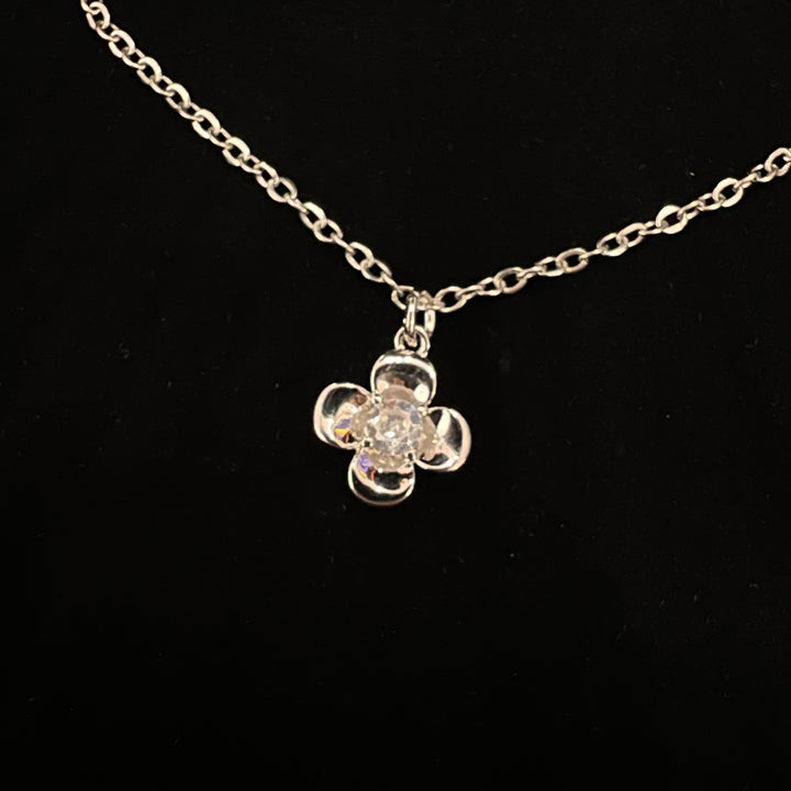 COLLAR - Terami, Flor Zirconia