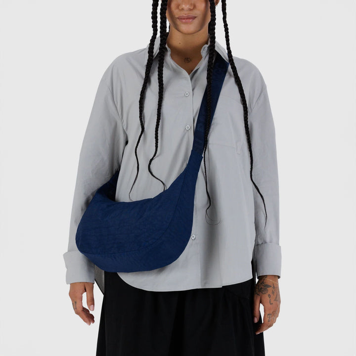BOLSO - Baggu, Navy Medium Nylon Crescent Bag