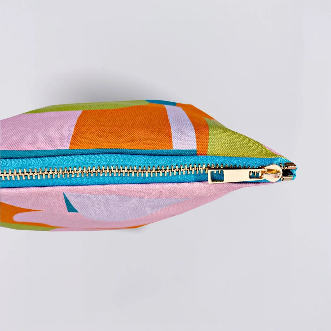 ESTUCHE - The Completist, Osaka