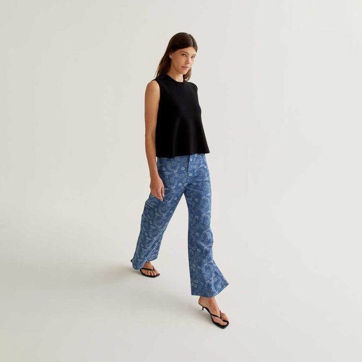 PANTALÓN - Compañía Fantástica, Vaquero azul con estampado Paisley