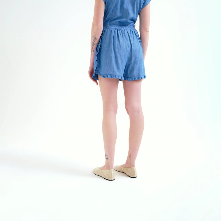 SHORTS - Compañía Fantástica, Chambray azul claro 100% algodón