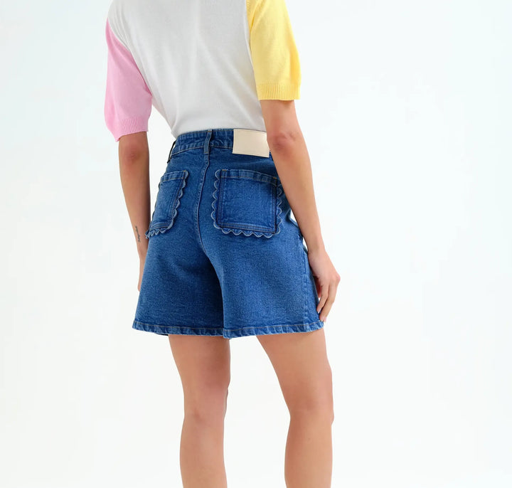 SHORTS - Compañía Fantástica,vaquero azul con detalle de ondas