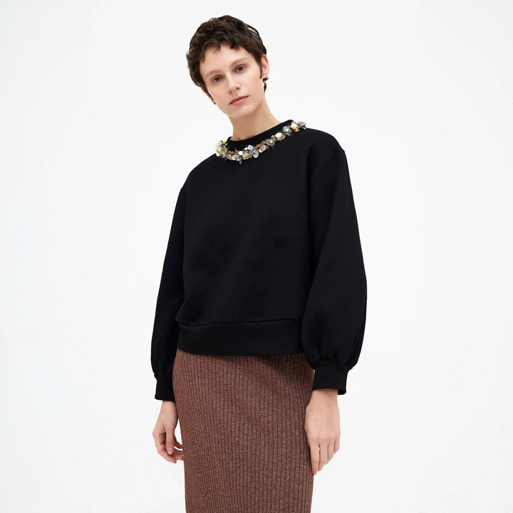 SUDADERA - Wild Pony, Negra con cuello joya.