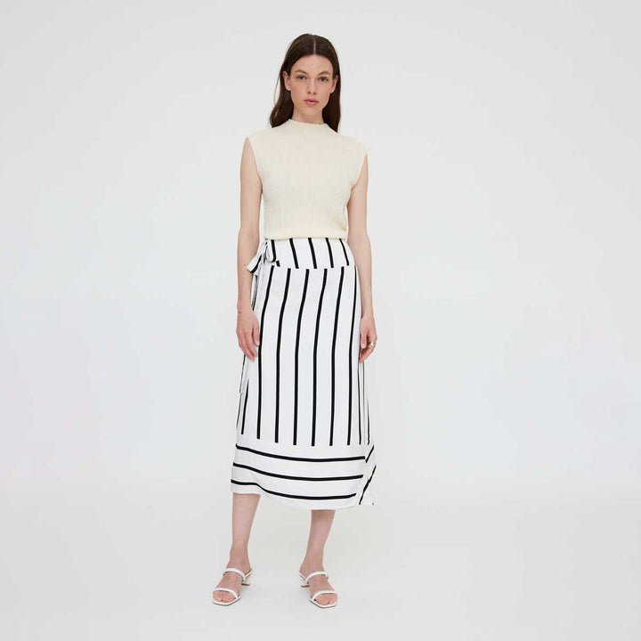 TOP - Wild Pony, Punto blanco