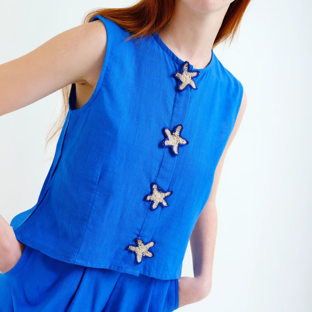 TOP - Compañía Fantástica, azul marino con aplique de estrellas