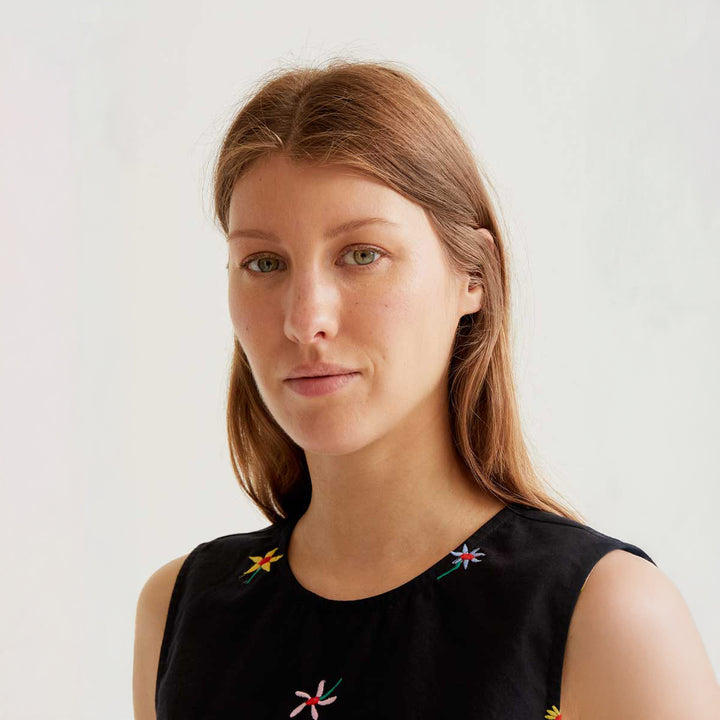 TOP - Compañía Fantástica, Estampado Black Gardener Flowers