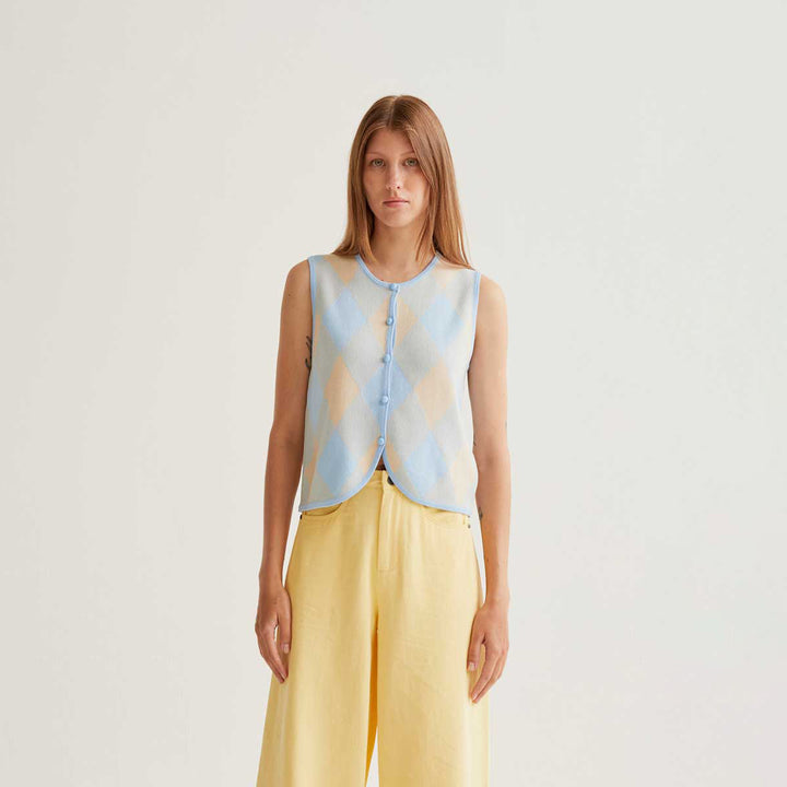 TOP- Compañía Fantástica, Punto con rombos azul