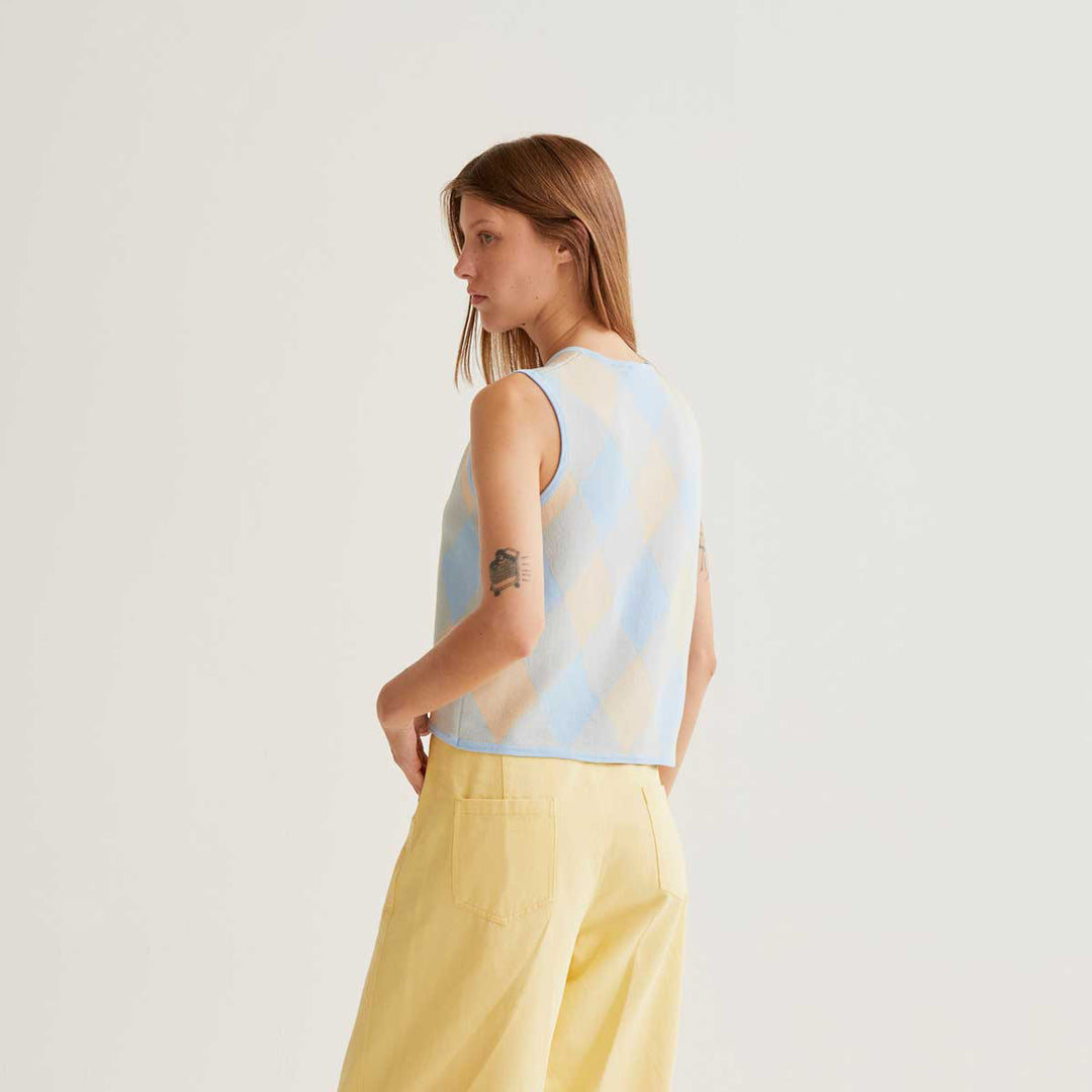 TOP- Compañía Fantástica, Punto con rombos azul