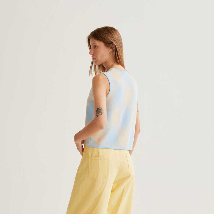 TOP- Compañía Fantástica, Punto con rombos azul