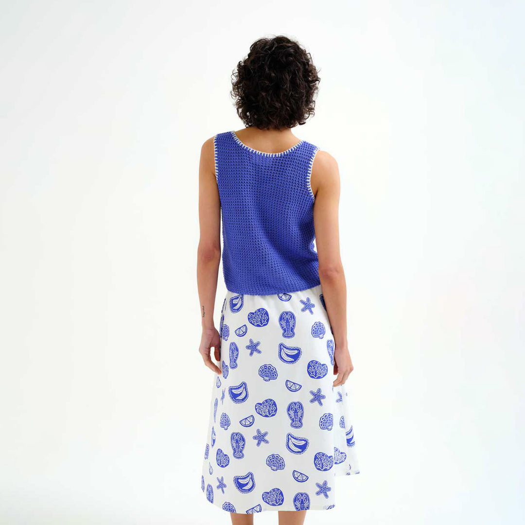 TOP - Compañía Fantástica, Punto calado azul con detalles bordados en blanco