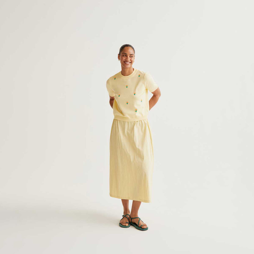 TOP - Compañía Fantástica, Punto suave amarillo con flores