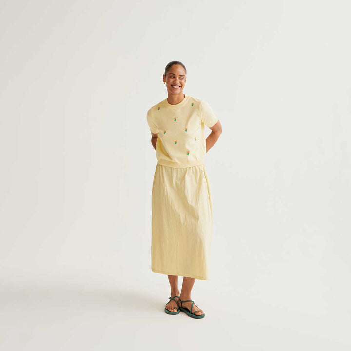 TOP - Compañía Fantástica, Punto suave amarillo con flores